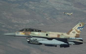 اسرائيل تقصف مواقع عسكرية جنوب دمشق