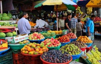 انخفاض مؤشر غلاء المعيشة في فلسطين خلال شهر الماضي