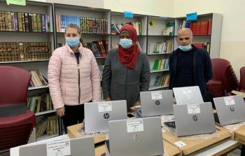مؤسسة فيصل الحسيني تسلم 151 جهاز حاسوب لـ 14 مدرسة منذ انطلاق مشروع اشتر/ي زمناً لمدارس القدس
