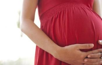 مرأة تجهض جنينها