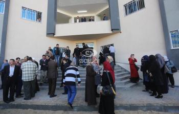 موظفو السلطة يتوجهون لمقار وزارتهم في غزة