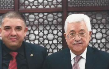 الرئيس عباس وموفق ضراغمة
