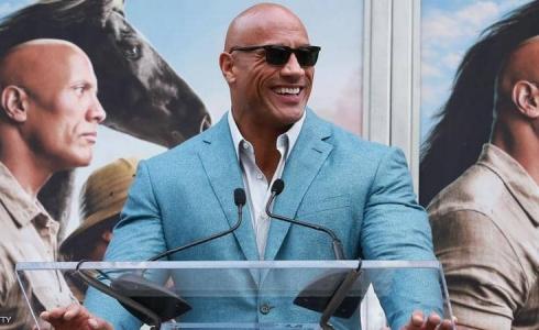 صخرة هوليوود - يعلن إصابته وأسرته بكورونا