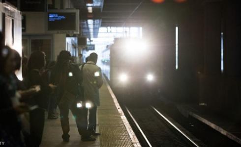 ذكرت مصادر طبية أن نحو 50 إلى 100 شخص أصيبوا بجروح