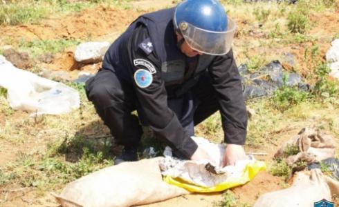 الشرطة تتلف جسما مشبوها "أرشيفية"