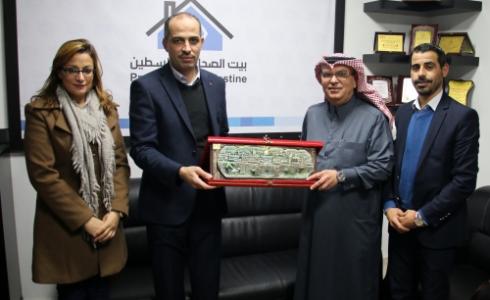 السفير العمادي يزور بيت الصحافة