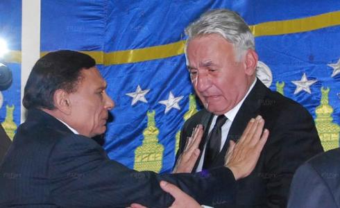 وفاة عزت ابو عوف