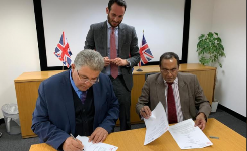 توقيع اتفاقية بين جامعة القدس وكلية لندن لتأسيس ماجستير إدارة أعمال مشترك