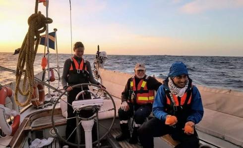 بيراوي يطالب بريطانيا بحماية المشاركين على متن سفينة العودة