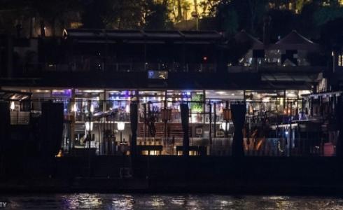 جانب من الملهي