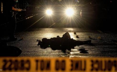 القتيل كان مطلوبا في اعتداءات بقنابل يدوية الصنع ( ارشيفية ) 