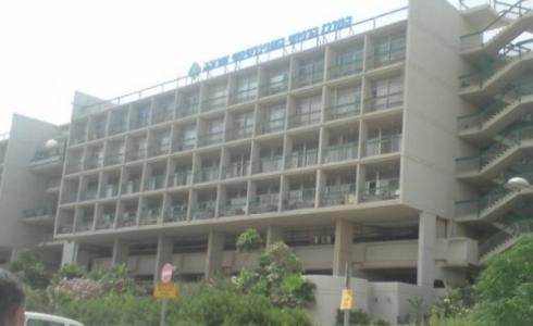 إصابة شاب بجريمة طعن