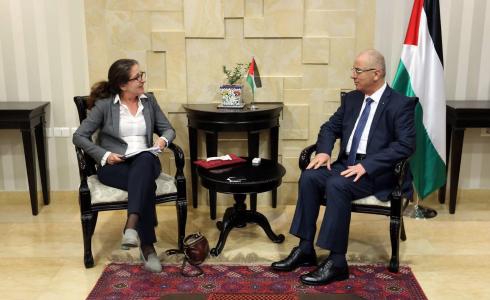 رئيس الوزراء رامي الحمد الله يلتقي ممثلة الدنمارك