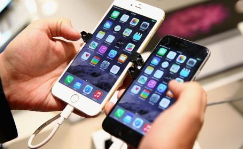 يجب على المستخدم إلقاء نظرة على الكتيب المرافق لهاتفك