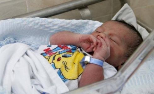 قطاع غزة يشهد 3850 مولودًا جديدًا
