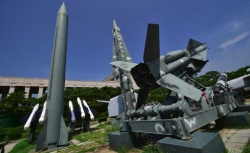 صواريخ باليستية