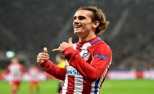 اضطر أنطوان جريزمان مهاجم منتخب فرنسا لكرة القدم للخروج من التدريبات اليوم الثلاثاء بسبب إصابته في الكاحل ، فيما أكدت الفحوص الطبية أن الإصابة ليست خطيرة.   وأكدت الاختبارات الطبية التي خضع لها المهاجم الدولي الفرنسي بعد ظهر اليوم الثلاثاء أن أنطوان جريزم