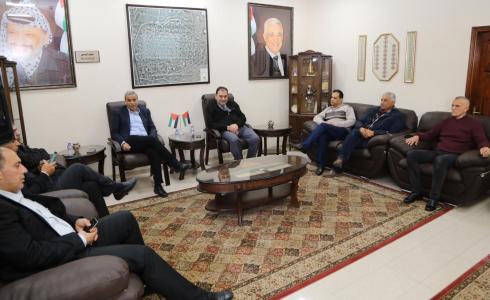 رواجبة يشيد بالدور الوطني لبلدية قلقيلية