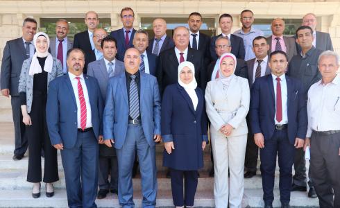 لقاء وزير التعليم مع مجلس جامعة فلسطين التقنية 