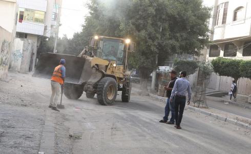 بلدية غزة تدعو لإتباع إرشادات النظافة وتحرر إخطارات للمخالفين