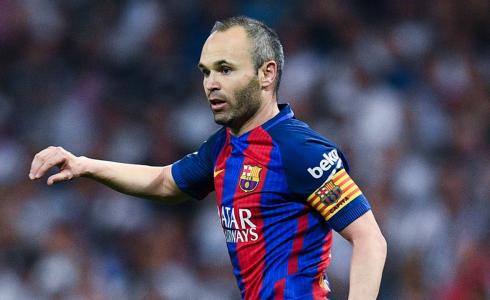 قائد فريق برشلونة- إنييستا