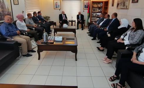 جولة وزير العمل نصري ابو جيش