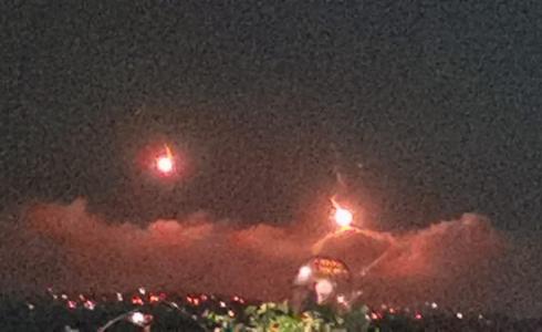 إطلاق قنابل الإضاءة في ضوء الحديث عن حدث أمني قرب الحدود مع لبنان