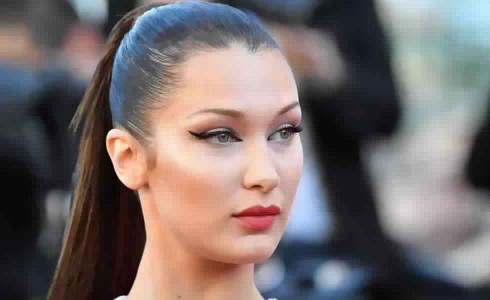 بيلا حديد_عارضة الأزياء الأمريكية ذات الأصول الفلسطينية 