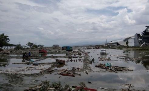 تسونامي اندونيسيا