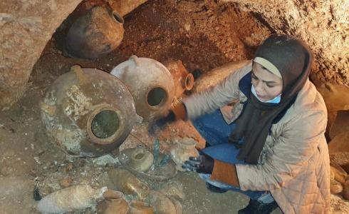 اكتشاف مقبرة أثرية تعود للعصر البرونزي ببيت لحم