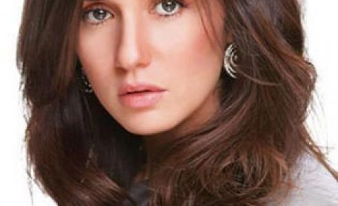 الفنانة المصرية غادة عادل