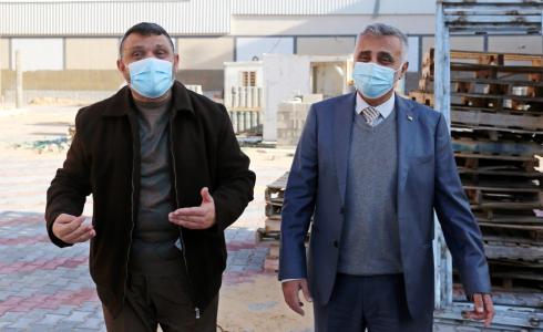 رئيس بلدية دير البلح  يطلع رئيس لجنة متابعة العمل الحكومي على سير العمل بالبلدية ومشاريعها التنموية