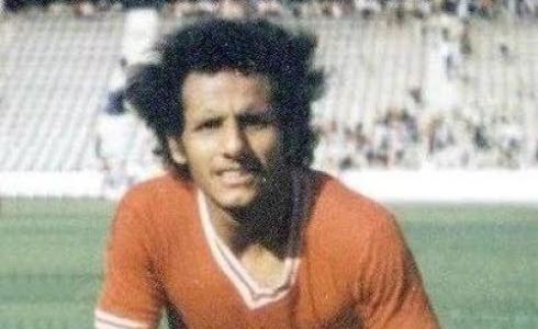 سبب وفاة اللاعب فؤاد أبو غيدا مدافع نادي الأهلي المصري - ويكيبيديا