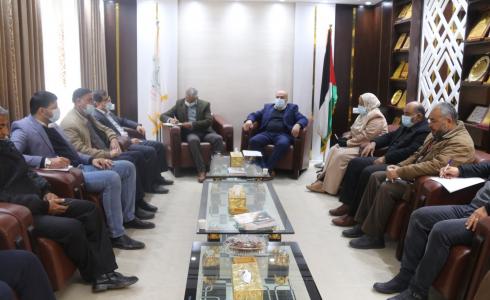 بلدية النصيرات تبحث الاستعدادات لمواجهة المنخفض الجوي