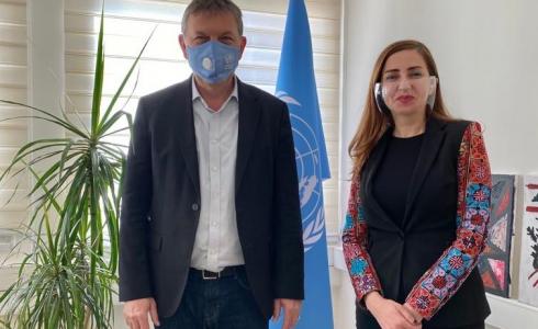 مدير عام جمعية التعاون مع المفوض العام للأونروا