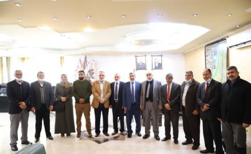 عميد المعاهد الأزهرية يهنئ رئيس جامعة الأزهر بالمجلس الجديد