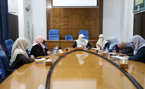 غزة: المجلس التشريعي ووزارة المرأة يناقشان تنظيم أحكام خاصة بالخلع