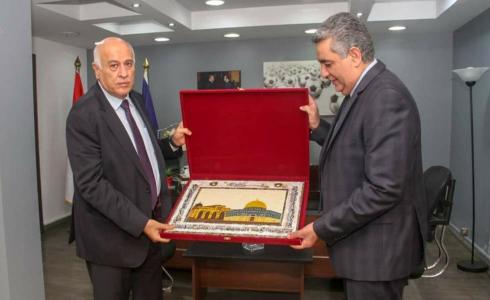 جبريل الرجوب، التقى أحمد مجاهد