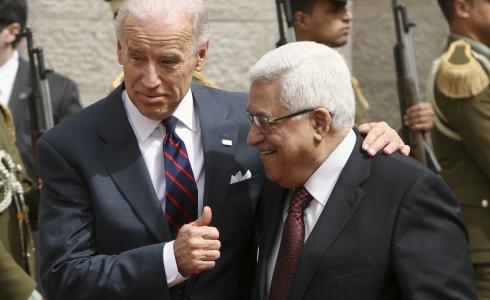الرئيس الفلسطيني محمود عباس ونظيره الأميركي جو بايدن - أرشيف