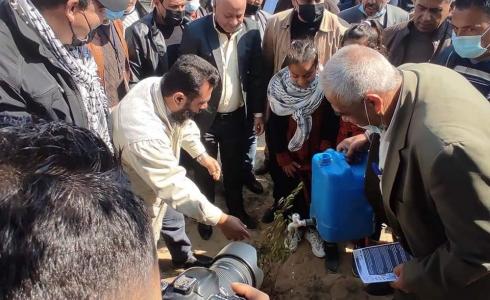 أبو هولي يتوجه لخانيونس ورفح في ذكرى يوم الأرض ويبحث احتياجاتهما