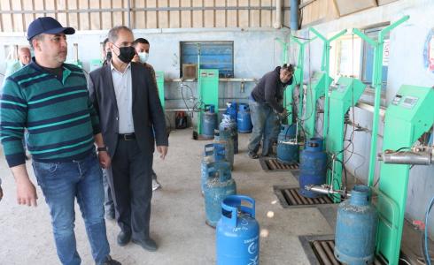 البترول بغزة ينظم جولة تفقدية لمحطات الغاز والوقود