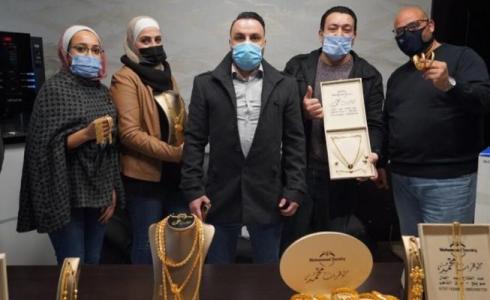 رجل الأعمال الأردني يكشف السر وراء تقديمه لهدايا الذهب لموظفيه