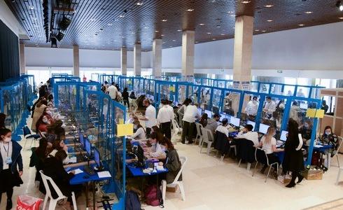 عملية فرز الاصوات في الانتخابات الاسرائيلية 2021