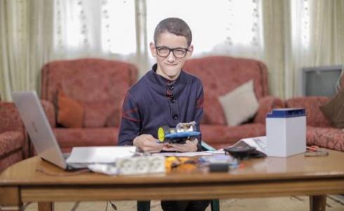 جهاد الوحيدي يبتكر روبوت