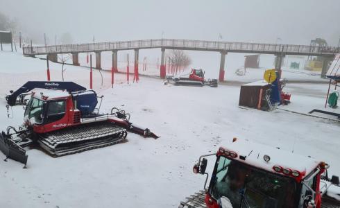 ثلوج كثيفة بجبل الشيخ واستمرار إغلاقه أمنياً