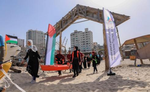 بلدية غزة تنفذ نشاطاً بحرياً لفريق تميز الطلابي