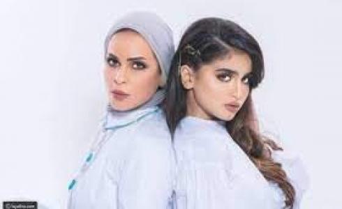 حلا الترك ووالدتها