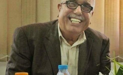 الدكتور على عودة