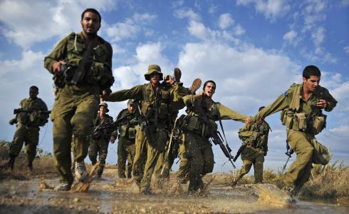 جانب من تدريبات لواء جولاني - أرشيف