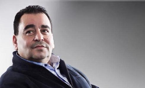 الفنان متعب الصقار